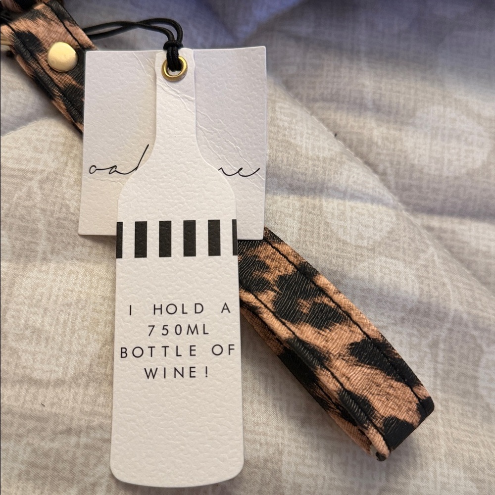 Oak Lane Leopard-Print Wine Clutch - Picture 4 of 4